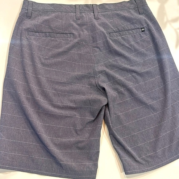 Travis Mathew Golf Shorts Mens 34 Proceed With Caution Performance - Picture 4 of 6